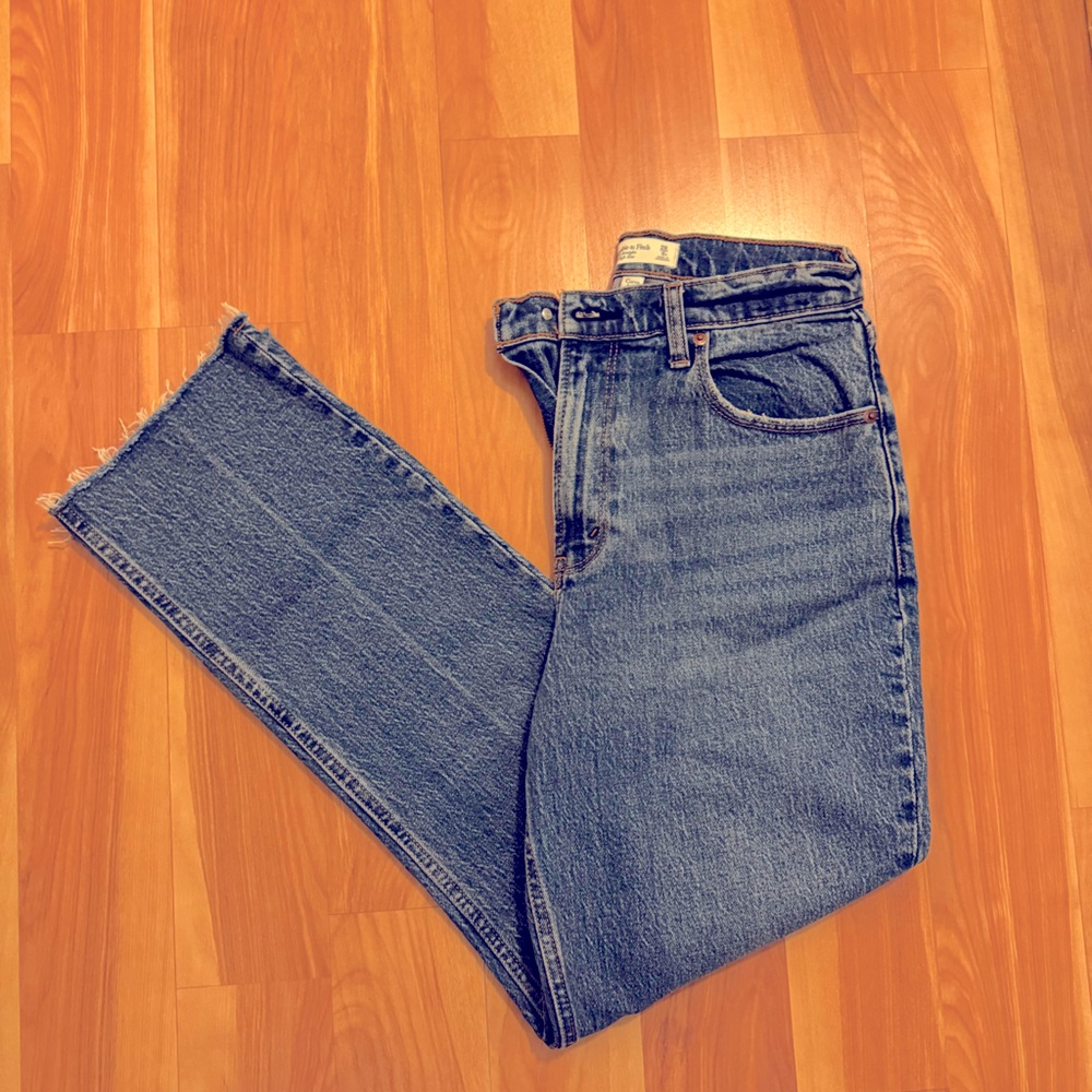 Abercrombie and Fitch Curve Love ultra high rise 90s straight jean with raw hem